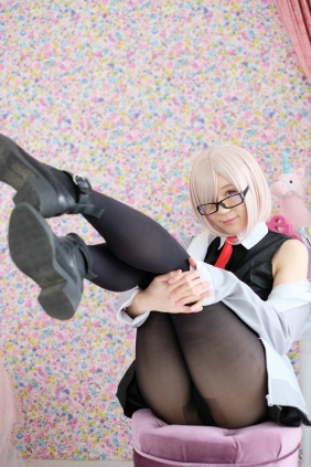(Cosplay) [ひとみしり。 (一弥)] 先輩、どこ見てるんですか。[312P530MB]
