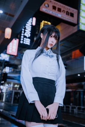 秋和柯基(夏小秋秋秋) - 清纯女友-堕 [115P1V-3.70GB]