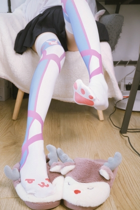 萌妹子眼酱大魔王w - D.VA [12P-14MB]