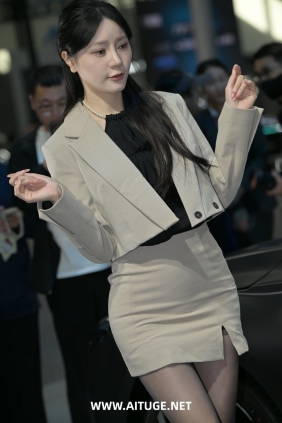 精选街拍视频 No.10311 制服黑丝 [161P1V-4.05GB]