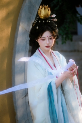 [YITUYU]艺图语 2025.12.31 观音，我们一起去长安，那里就有100个月亮 [9P-166MB]