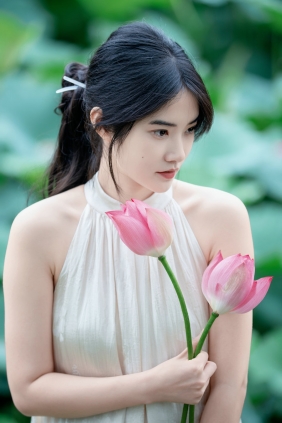 [YITUYU]艺图语 2025.10.27 夏荷之爱 Sandra [40P-752MB]