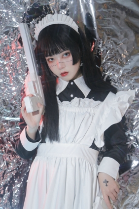 可爱妹子Fushii_海堂 - 生化女仆 [46P-385MB]