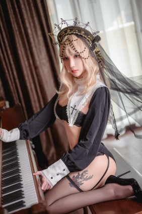 vams子写真 - 修女 [37P1V-972MB]
