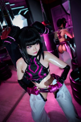 ZinieQ - Juri Han [38P-295MB]