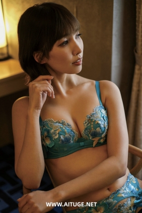 徳永しおり - Travel Guide 旅のしおり [44P36MB]