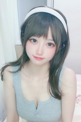 千阳(ちよ) - 部屋着 常服 [12P-13MB]