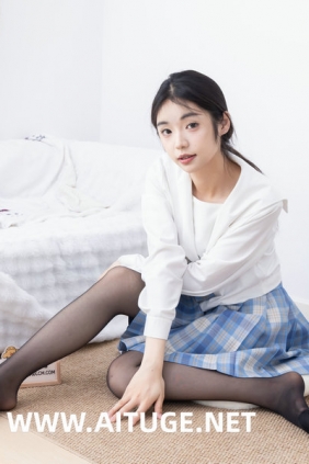物恋传媒 No.2665 青提-高跟长靴、薄黑丝、jk制服 [154P1V-3.84GB]
