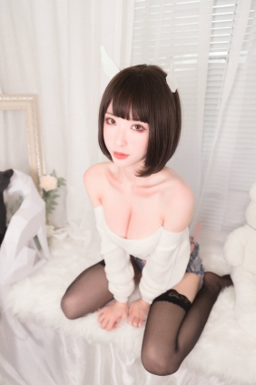 尤物清水由乃 - 白色毛衣 [32P1V-309MB]
