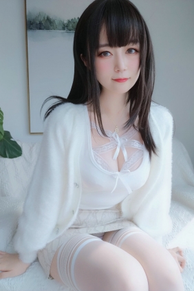 Coser小姐姐白银 - 白蕾丝 [120P3V-788MB]