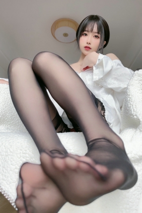 布丁大法 - 衬衫吊带黑丝 [23P1V-252MB]