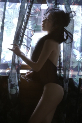 [YITUYU]艺图语 2026.02.07 黑蝶 野生模特园子 [17P-69MB]