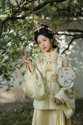 [YITUYU]艺图语 2026.01.20 秋光留不住 简小橙 [30P-508MB]