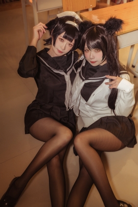 贞子蜜桃 - 碧蓝航线 爱宕高雄制服 [35P-354MB]