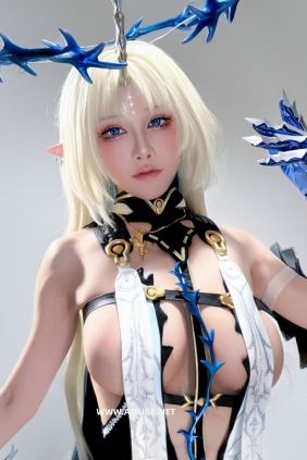动漫博主水淼aqua - 芙露德莉斯 Fleurdelys 自拍 [24P-39MB]