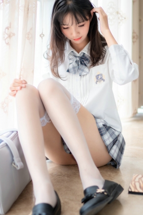 清纯妹子西瓜 - JK格子裙 [23P-148MB]