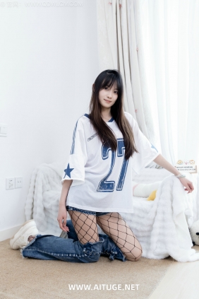 物恋传媒 No.2694 山奈-板鞋、黑色网袜、分体牛仔裤 [153P1V-3.68GB]