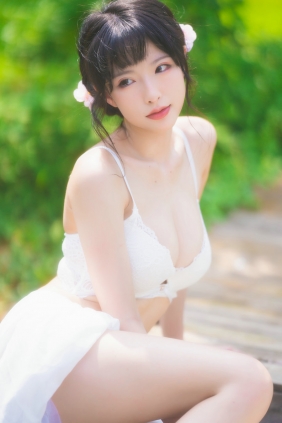 尤物清水由乃 - 蕾丝花园 [34P-794MB]