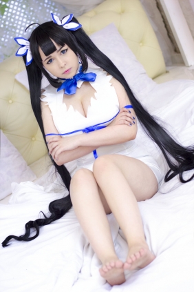 Yoshinobi - Hestia [25P-487MB]