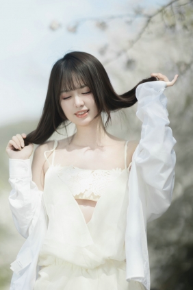 [YITUYU]艺图语 2025.06.06 清白之年 刺青师豆芽 [25P-115MB]