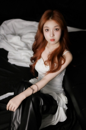 [YITUYU]艺图语 2025.06.05 白墨 momo钨 [24P-422MB]