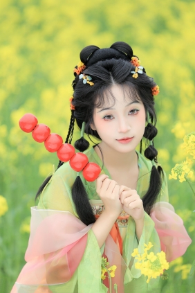 [YITUYU]艺图语 2025.05.06 春日之约 君不君 [18P-280MB]