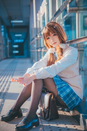 动漫博主雪晴Astra - JK夕阳 [25P-356MB]
