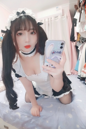 二次元美女古川kagura - 黑丝女仆 [49P4V-242MB]