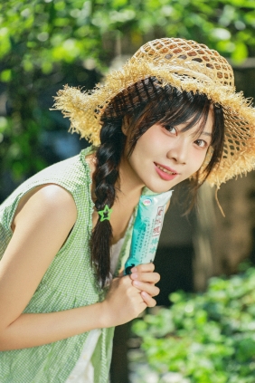 [YITUYU]艺图语 2025.11.24 好喜欢日系街道带来的松弛感 hello2k [16P-343MB]