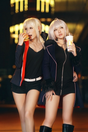 半半子&索索sophia - 黑贞2 [34P-49MB]