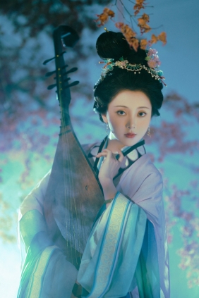 [YITUYU]艺图语 2025.05.15 琵琶行 • 仕女图 煜月是兔兔 [23P-496MB]